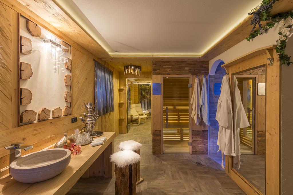 Hotel Garni Pra Fiori Campitello di Fassa Exterior foto