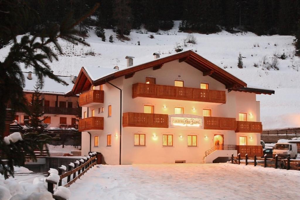 Hotel Garni Pra Fiori Campitello di Fassa Exterior foto