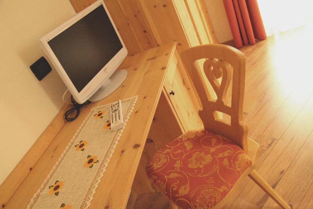 Hotel Garni Pra Fiori Campitello di Fassa Zimmer foto