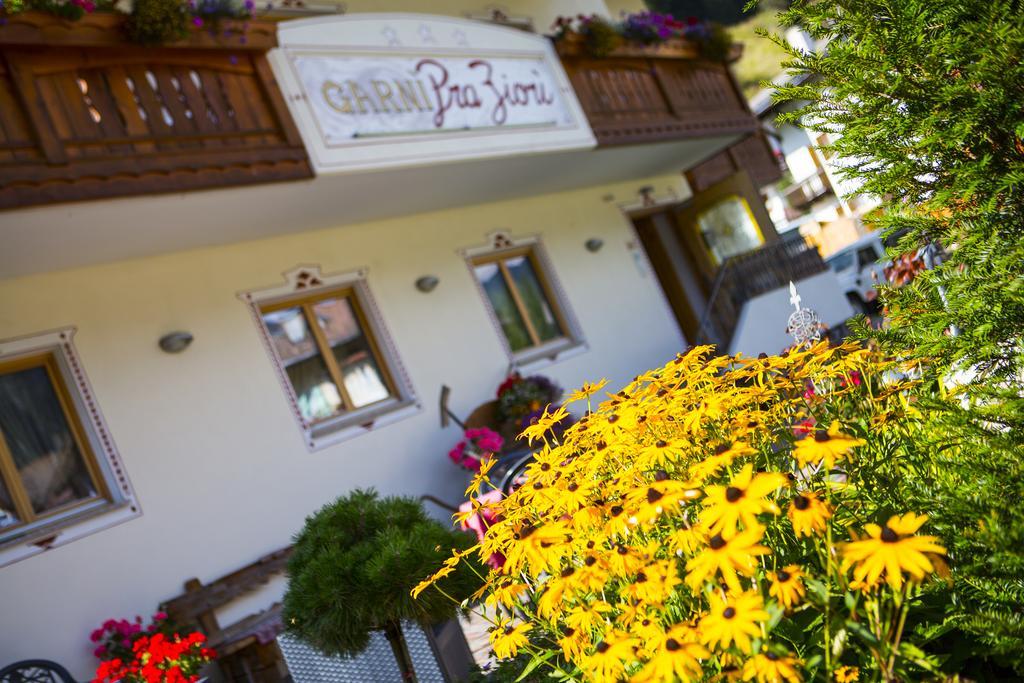 Hotel Garni Pra Fiori Campitello di Fassa Exterior foto