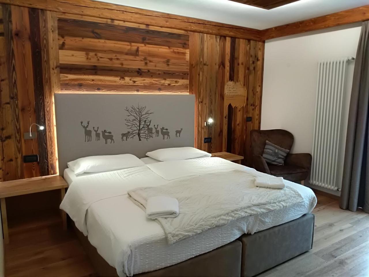 Hotel Garni Pra Fiori Campitello di Fassa Exterior foto