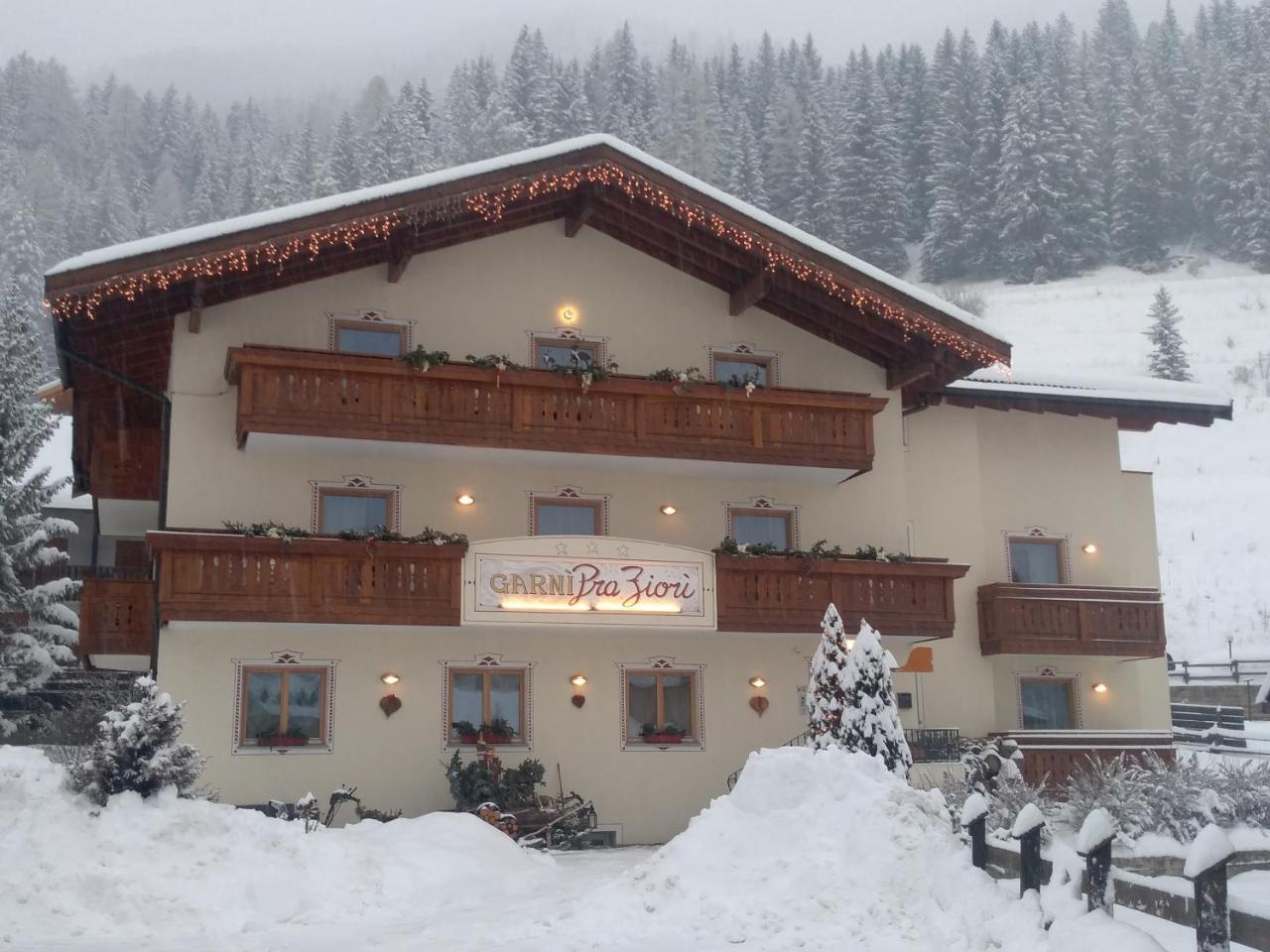 Hotel Garni Pra Fiori Campitello di Fassa Exterior foto